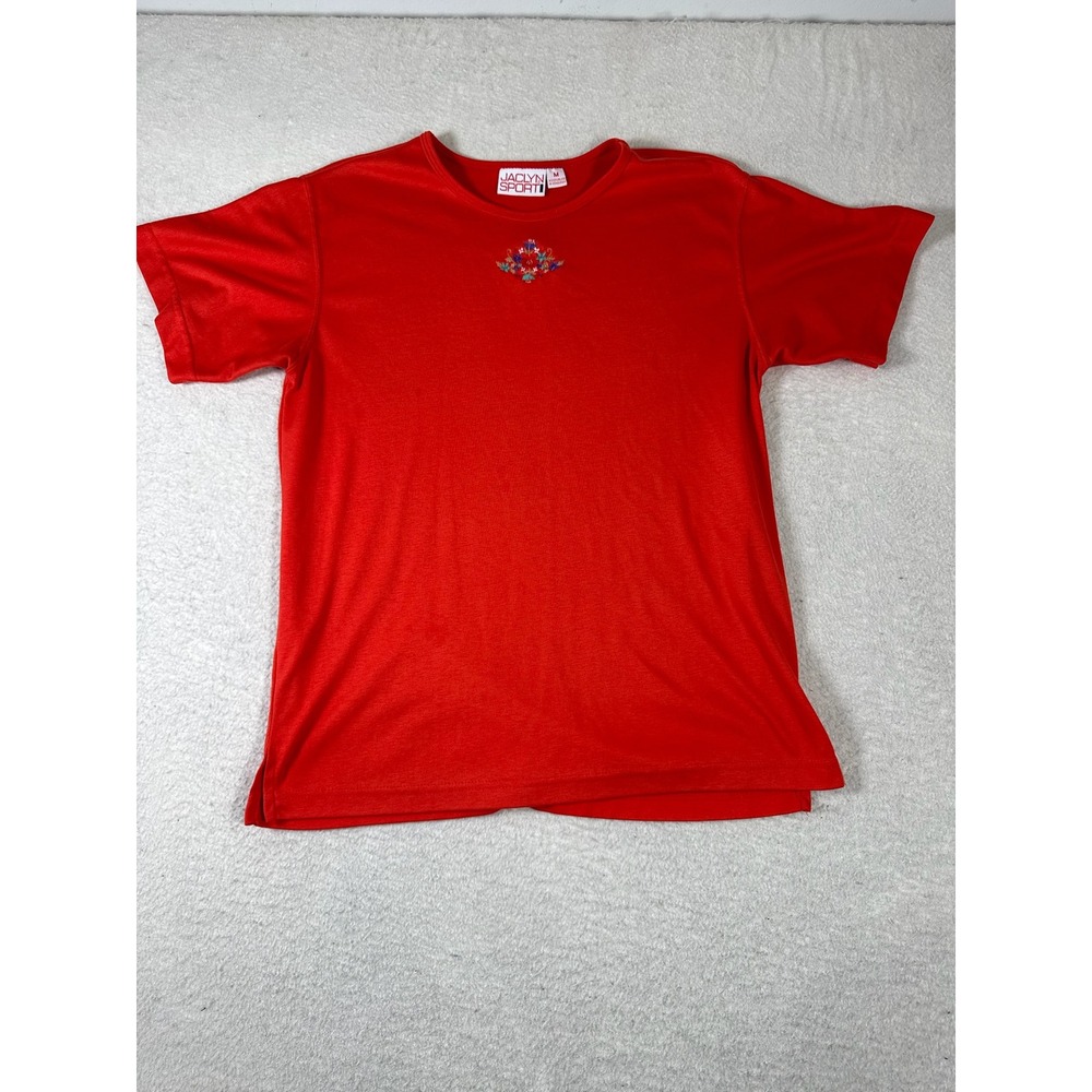 Jaclyn Sport T-Shirt Women Medium Red Good Floral Embroidered Crew Neck Tee